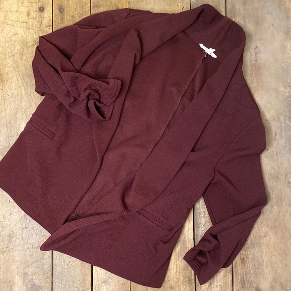 Maroon Blazer - Picture 1 of 5